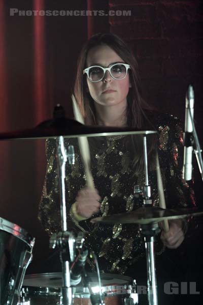 AUSTRA - 2011-12-15 - PARIS - La Maroquinerie - 